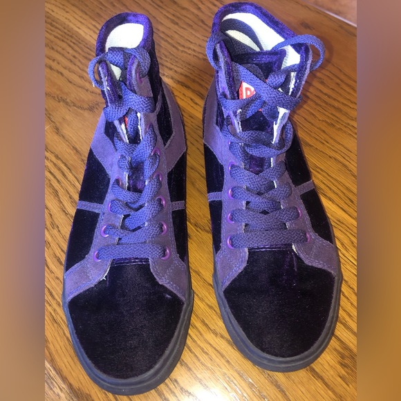 Pony Purple Velvet Sneakers. Size 7.5 - Picture 11 of 12